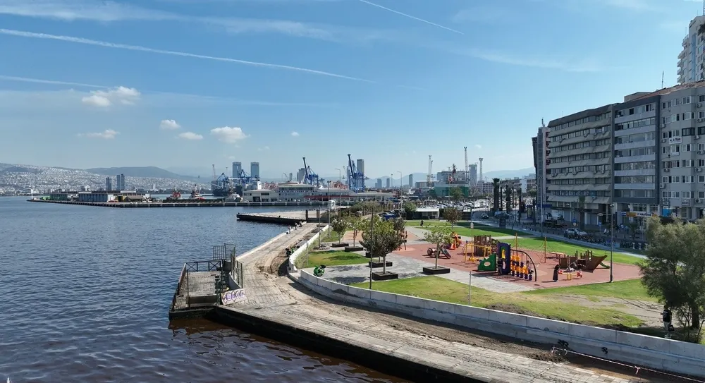 Gökdemir'e göre İzmir'i ayağa kaldıracak projelerde uzlaşma sağlanmalı