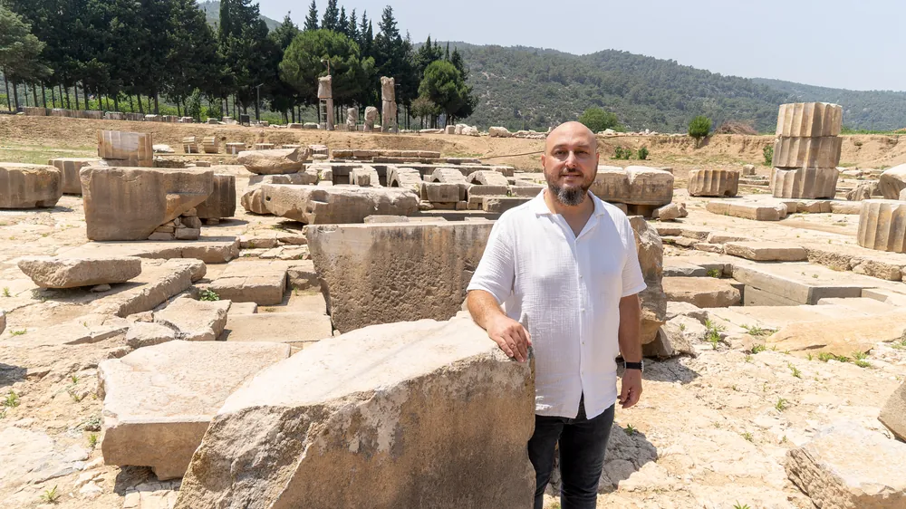 Kazıların bilimsel danışmanlığını Doç. Dr. Onur Zunal yürütüyor