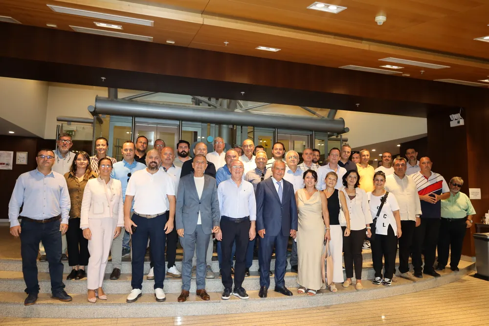 Kuru incir ihracatçıları, yaptıkları toplantı ile ihracat sezonunun başlama tarihini 15 Eylül olarak belirledi