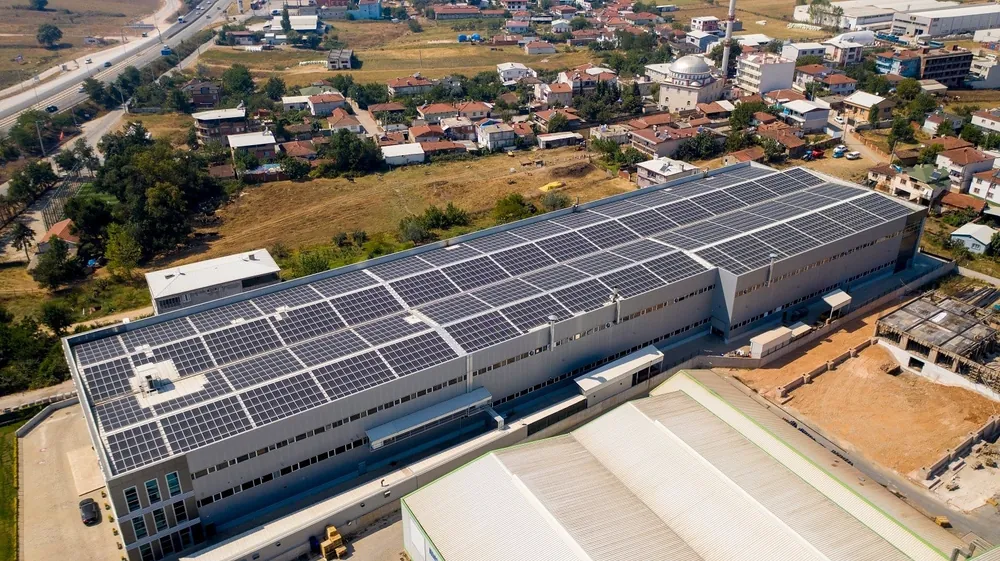 GES yatırımları artmaya devam etse de piyasadaki karmaşa büyümeyi sınırlıyor