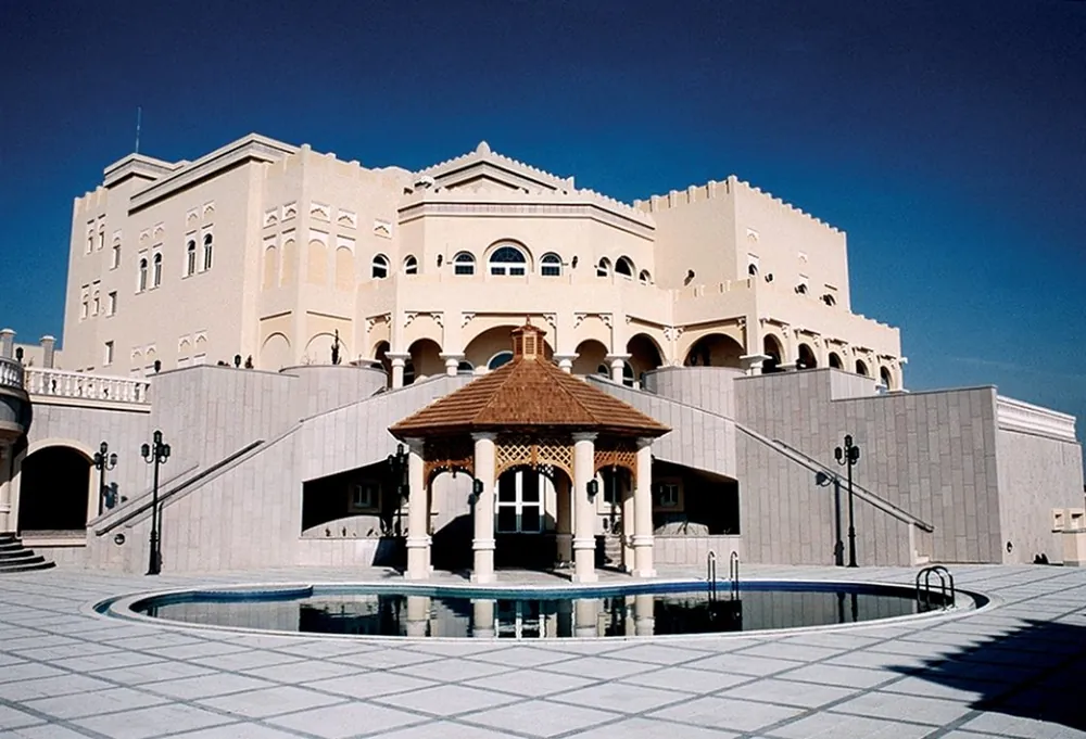 Özdemir Holding, Katar Ankara Büyükelçiliği yenilenmesi projesinde çalıştı