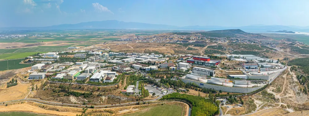 Menemen'deki İzmir Serbest Bölgesi son yıllarda büyük sanayiciler için çekim merkezi oldu
