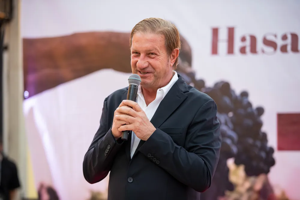 Urla Şarapçılık Kurucusu Can Ortabaş, rotada yer alan işletmelerin rakip değil ortak olduğunu söyledi