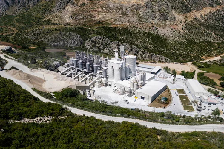 Madenci firmanın kireç ocakları Akdeniz bölgesinde bulunuyor