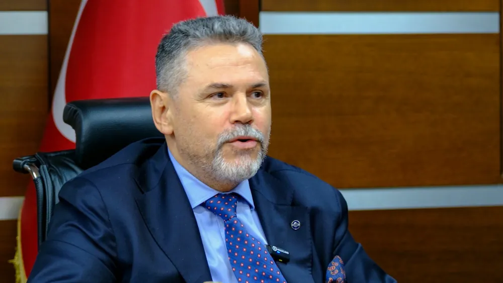 İAOSB YİK Başkanı Mustafa Karabağlı, veri merkezinin sanayiciye faydalarını anlattı