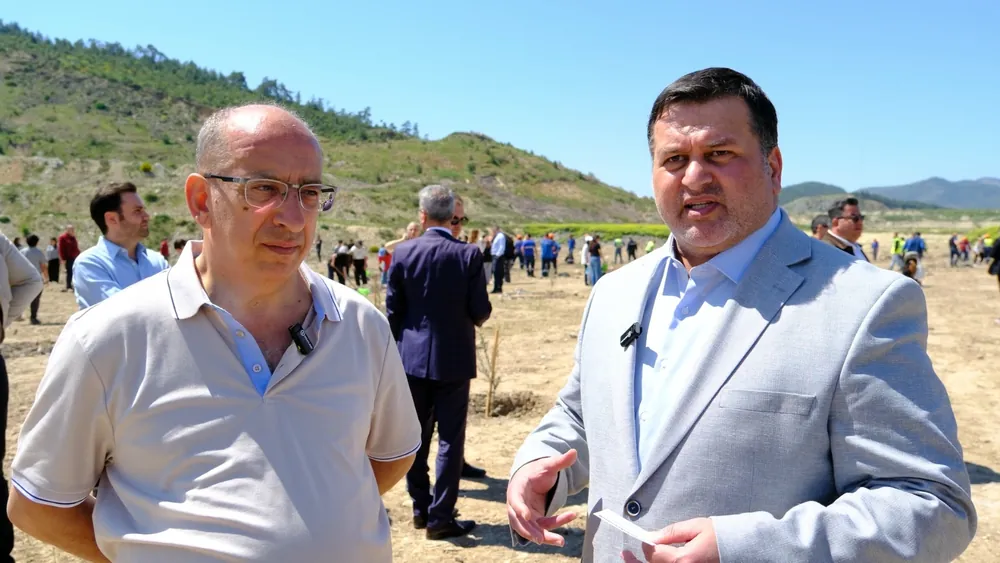 Ankara Üniversitesi Ziraat Fakültesi Bahçe Bitkileri Bölümü Öğretim Üyesi Dr. Mücahit Taha Özkaya, Tek Referans İmtiyaz Sahibi Erhan Gülenç'e yapılan çalışmanın bilimsel altyapısının güçlü olduğunu söyledi.