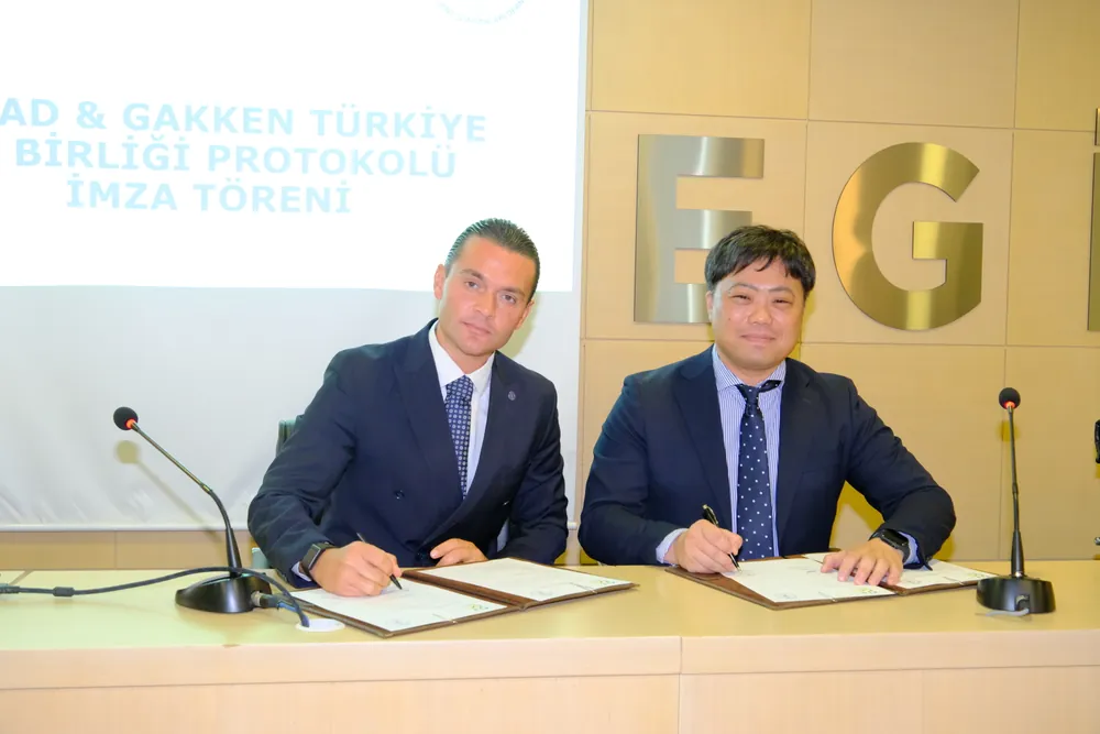 EGİAD Başkanı Kaan Özhelvacı, Japonya'nın köklü eğitim ve yayıncılık kuruluşu ile iş birliği protokolüne imza attı