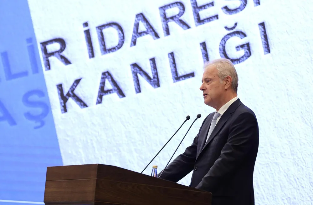 İzmir Ticaret Odası Başkanı Mahmut Özgener, konkordato başvurusu yapan firmaların yarattığı ticari alacaklar konusunu TOBB'a taşımıştı