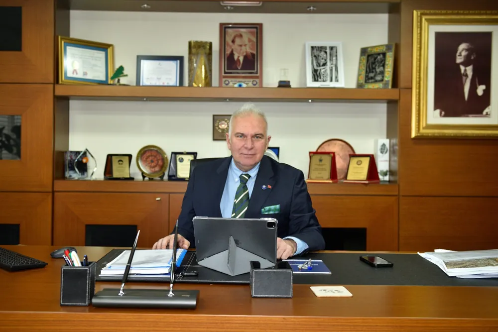 İAOSB Yönetim Kurulu Başkanı Cenk Karace, en az 1 milyar dolarlık yatırımı bölgeye getireceklerini açıkladı