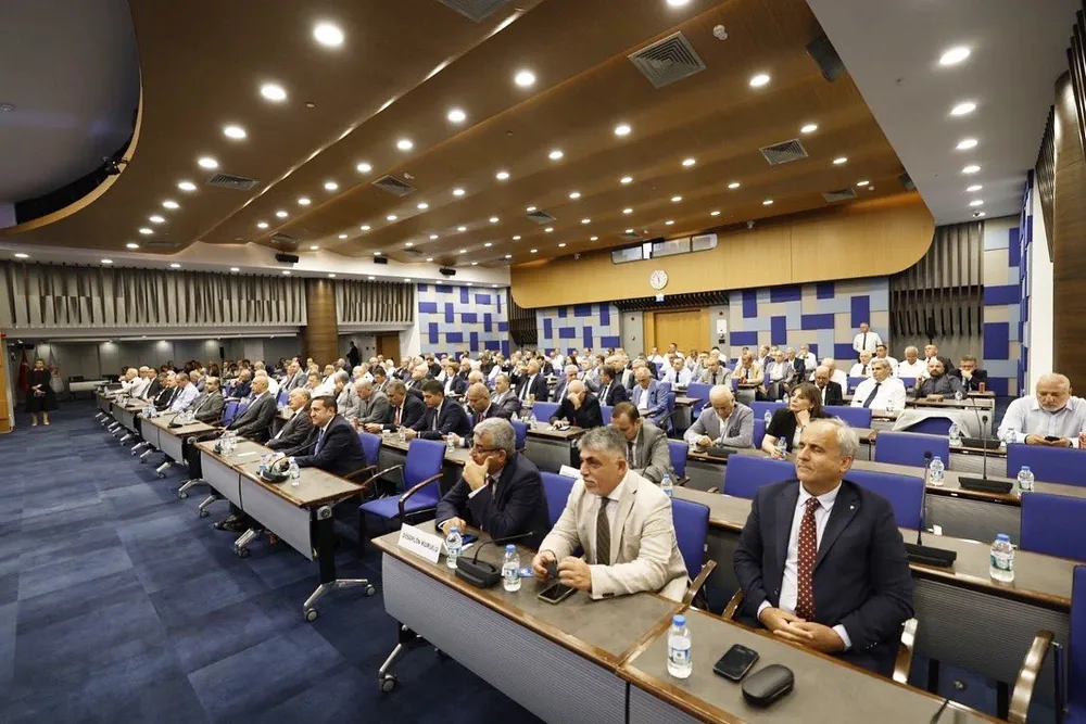 Meclis Üyeleri, İzmir'in ve Türkiye'nin gündemi hakkında görüşlerini dile getirdi