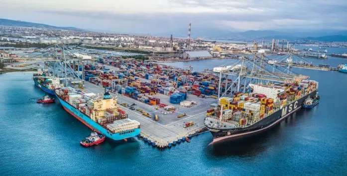 DP World'un Kocaeli Yarımca'daki limanı 2 milyon TEU elleçleme hacmi ile Türkiye'nin en büyük konteyner limanlarından biri