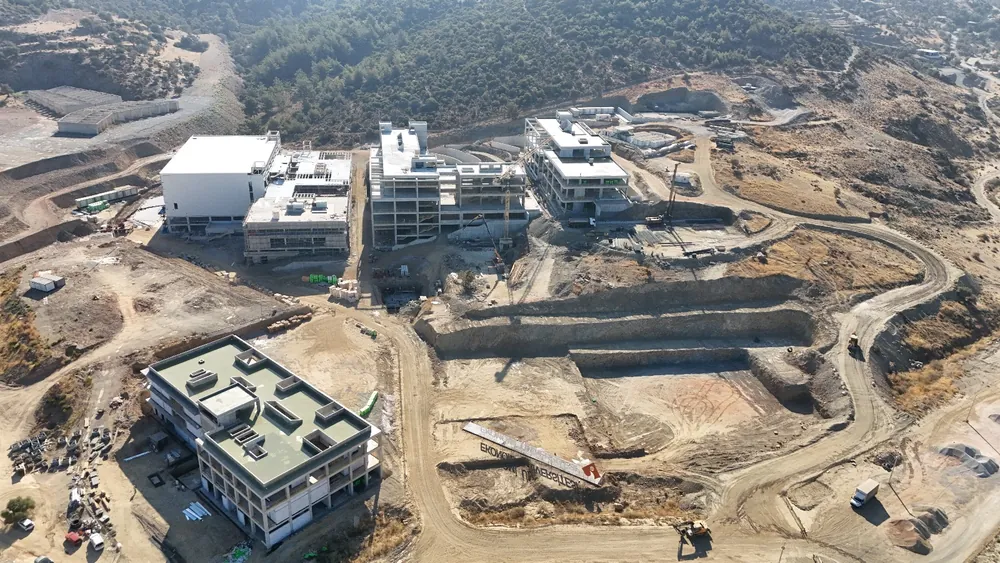 İzmir Ekonomi Üniversitesi'nin Güzelbahçe'deki yeni kampüsü önümüzdeki eğitim-öğretim yılında hizmete girecek
