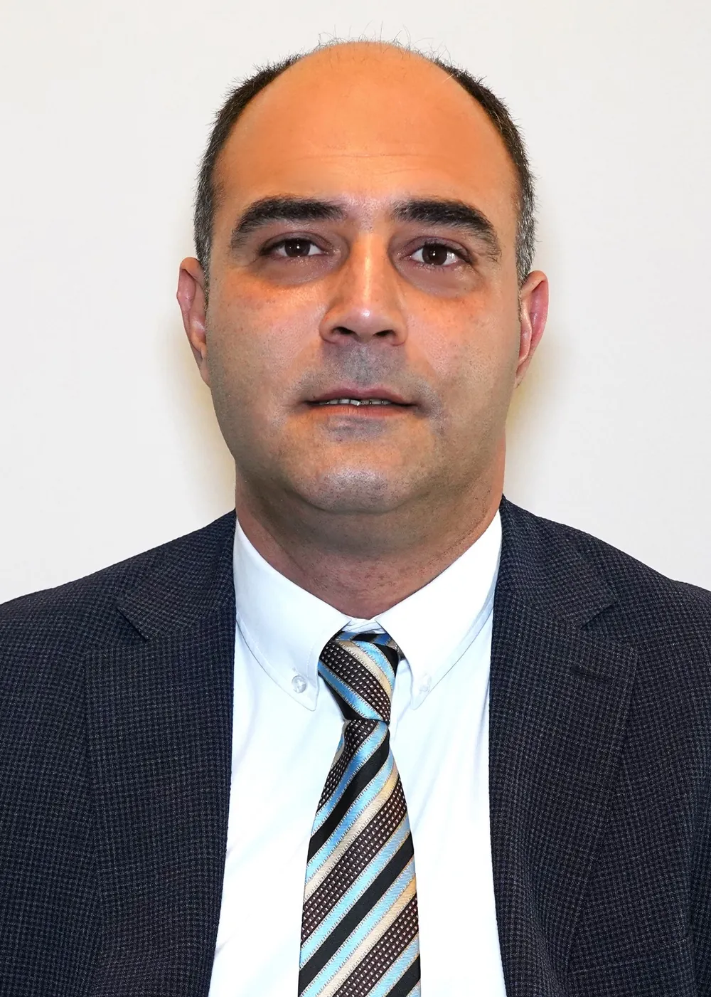 Kooperatif Başkanı Mehmet Kaya, işyerini kiralayan esnafın sektörden kaçtığını söylüyor