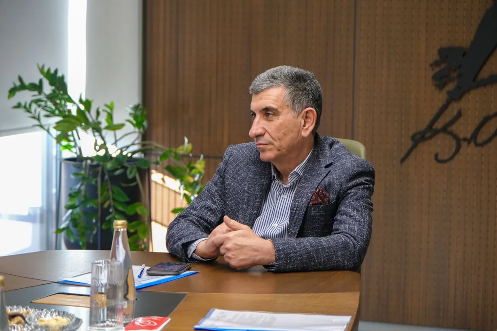 Teknolojide çıtayı yükselttiklerini belirten ALOSBİ Yönetim Kurulu Başkanı Haluk Tezcan, "Mükemmel işler yapacağız" dedi