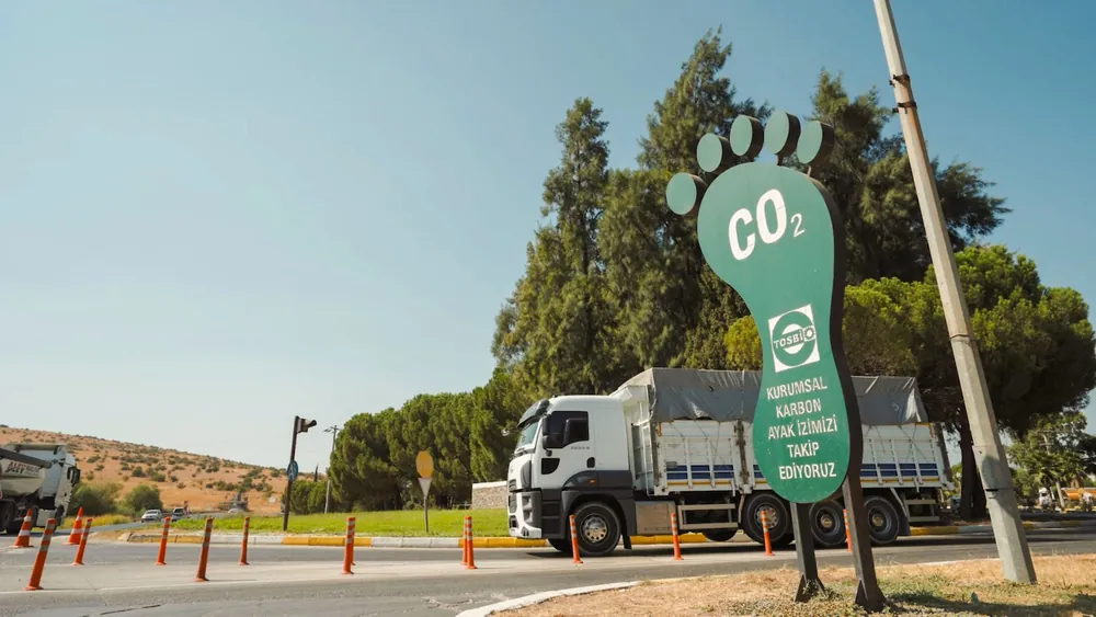 TOSBİ; yeşil uygulamalar kapsamında bölgede üretilen emisyonun ölçümünü düzenli olarak yapıyor