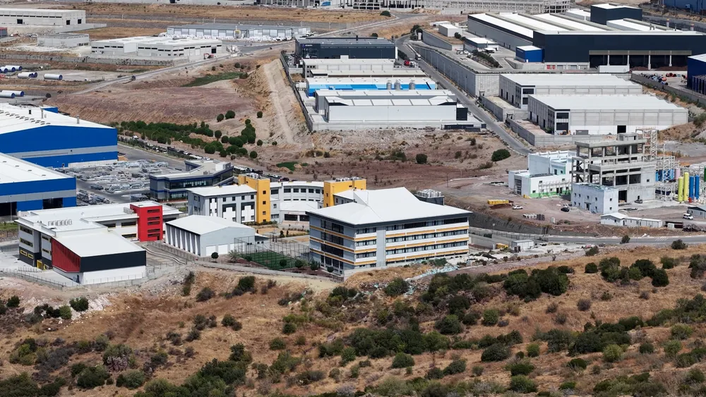 ALOSBİ'de sektörlerinin öncü firmaları katma değeri yüksek ürünler üretiyor