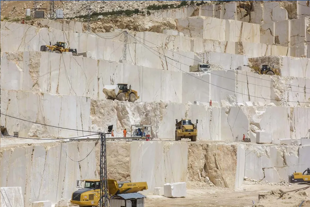 Ege'de enerji ve madencilik faaliyetleri, tarım alanları aleyhine büyüyor