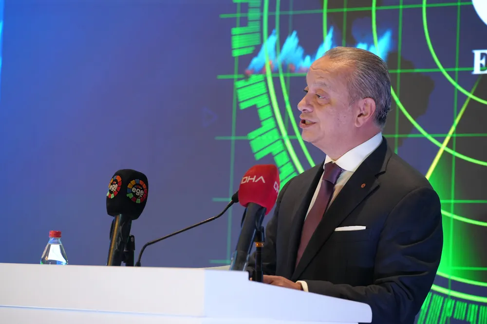 ESİAD Yüksek İstişare Konseyi Başkanı Bülent Akgerman