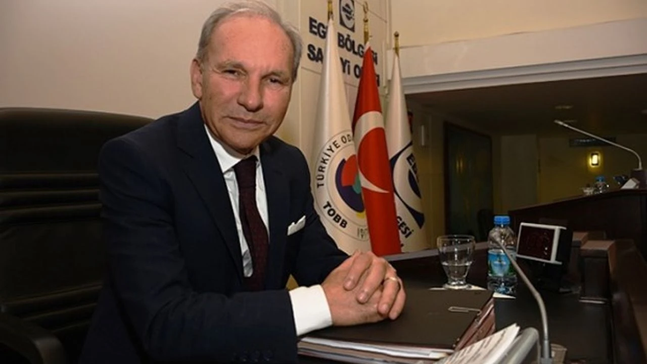 Salih Esen, EBSO'da hem Meclis Başkanlığı hem Yönetim Kurulu Başkanlığı görevlerini üstlendi