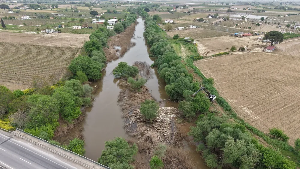 Gediz Nehri'nde kirliliğin önlenmesi için İzmir ve Manisa birlikte çalışıyor
