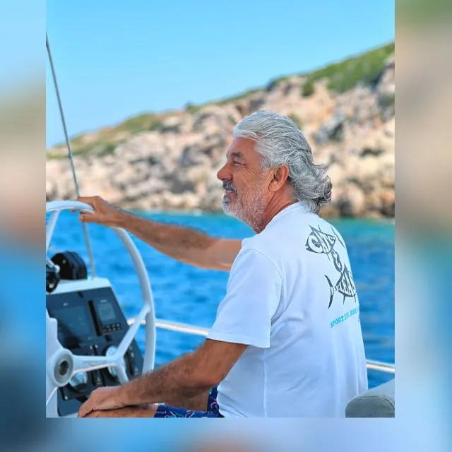 İzmirli tanınmış iş insanı Önder Cider, Bali marka yat satışında rekor kırarak dünya devini Türkiye'de toplantı yapmaya ikna etti.