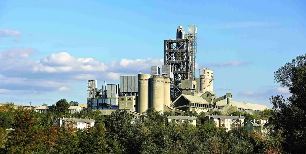 İtalyan Cementir'e ait İzmir'deki Çimentaş, çok sayıda tesise sahip