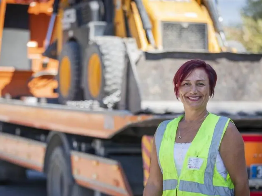 Kadın çekici operatörü tabuları yıktı