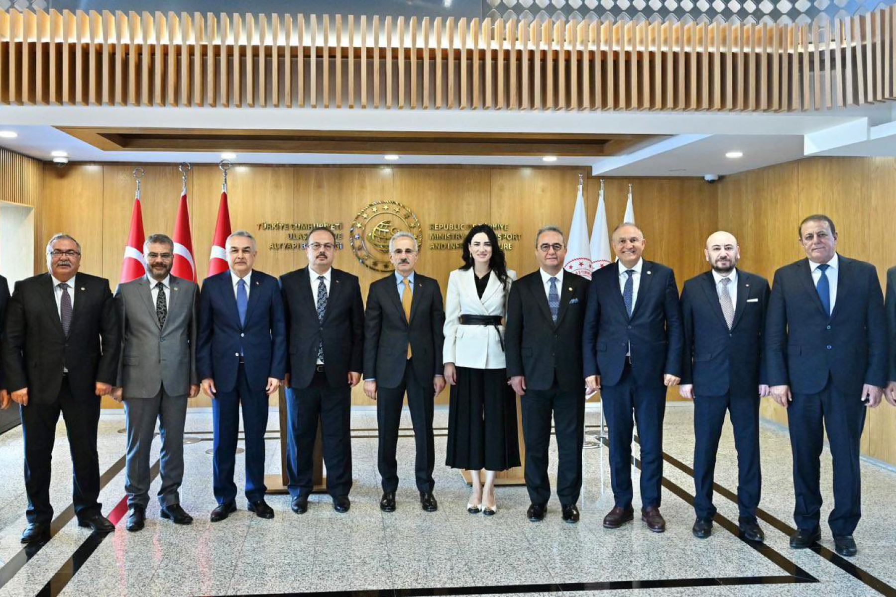 Ankara'da Aydın ulaşım zirvesi... Havaalanı ve demiryolu istediler...
