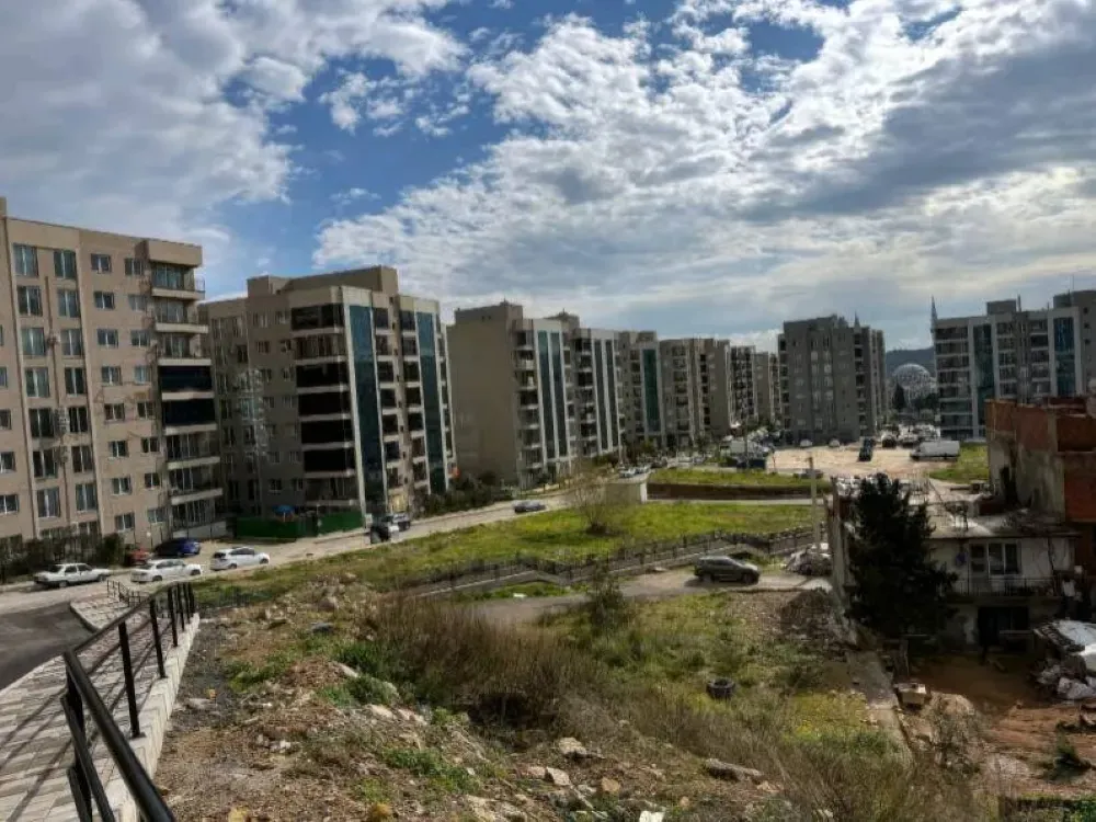 Karabağlar'daki 33 hektarlık dönüşüm projesine dev revizyon