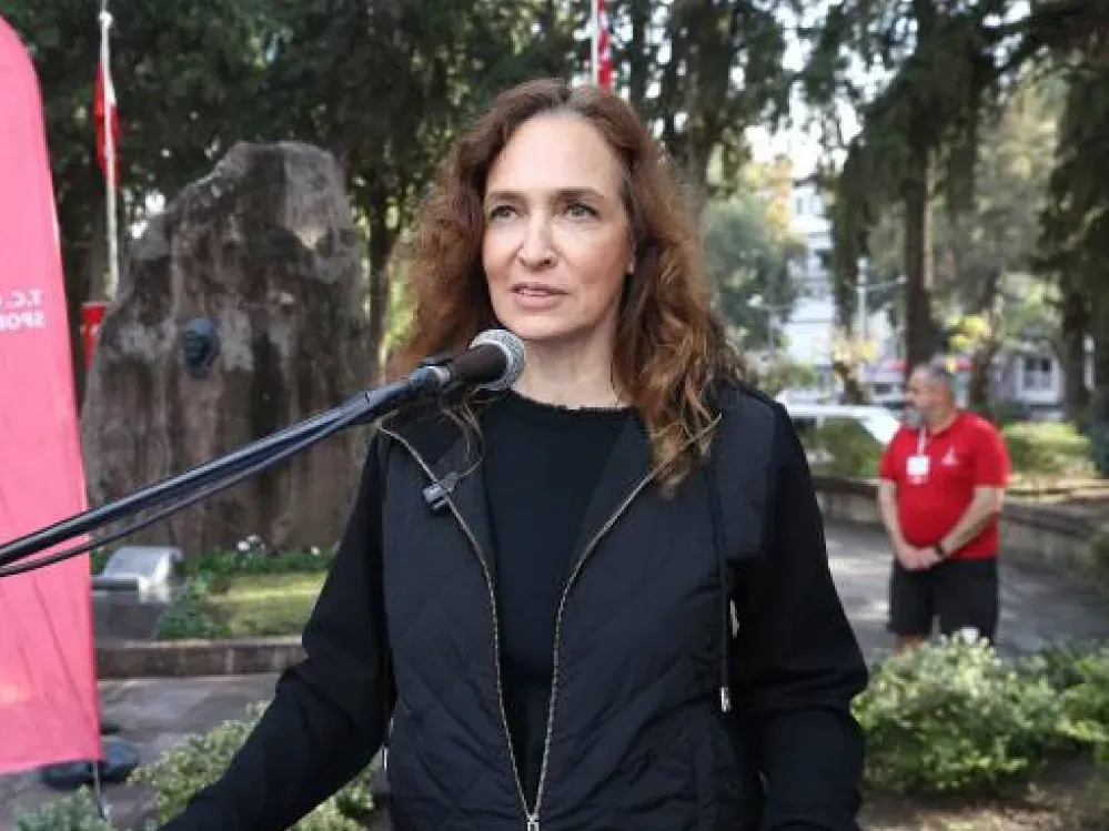  Bostanlı tekstil günlerinde Başkan Ünsal'dan geri adım