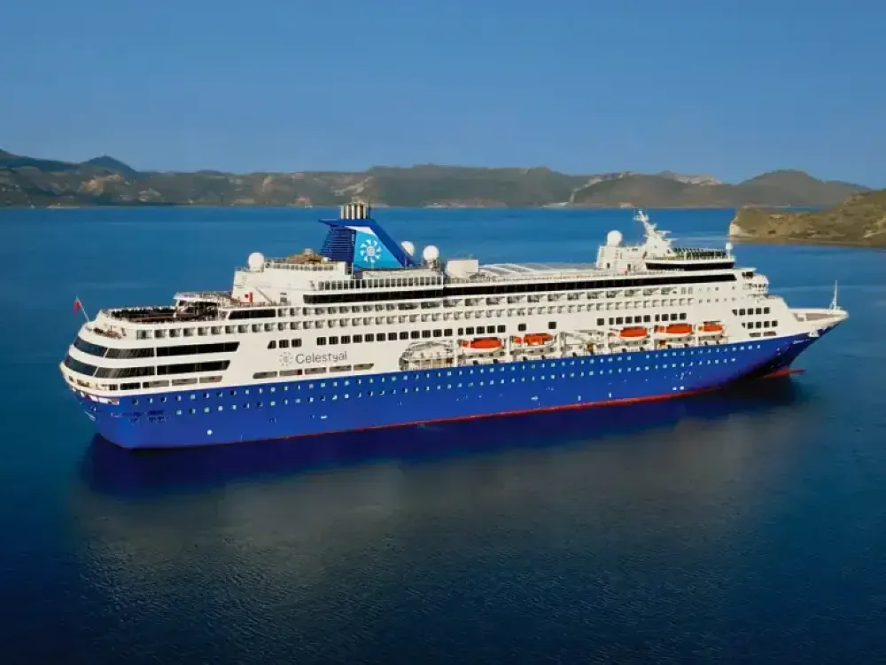 Kuşadası'na Hürmüz engeli... Dev gemiler Körfez'de kaldı