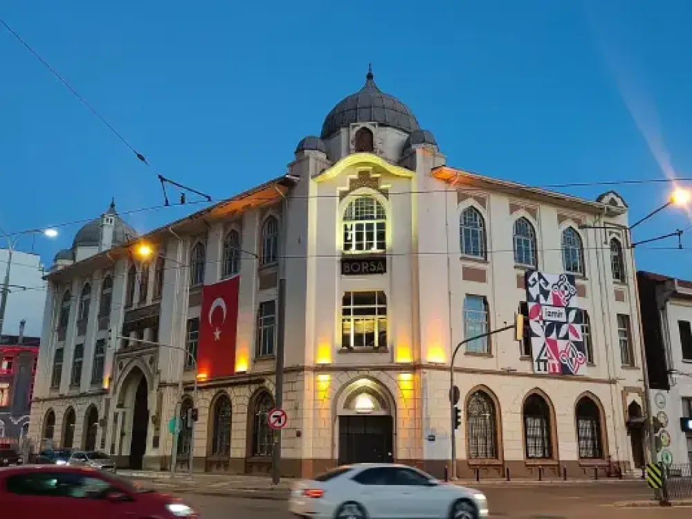 Tarihi Borsa Sarayı'nın restorasyonuna oy birliği