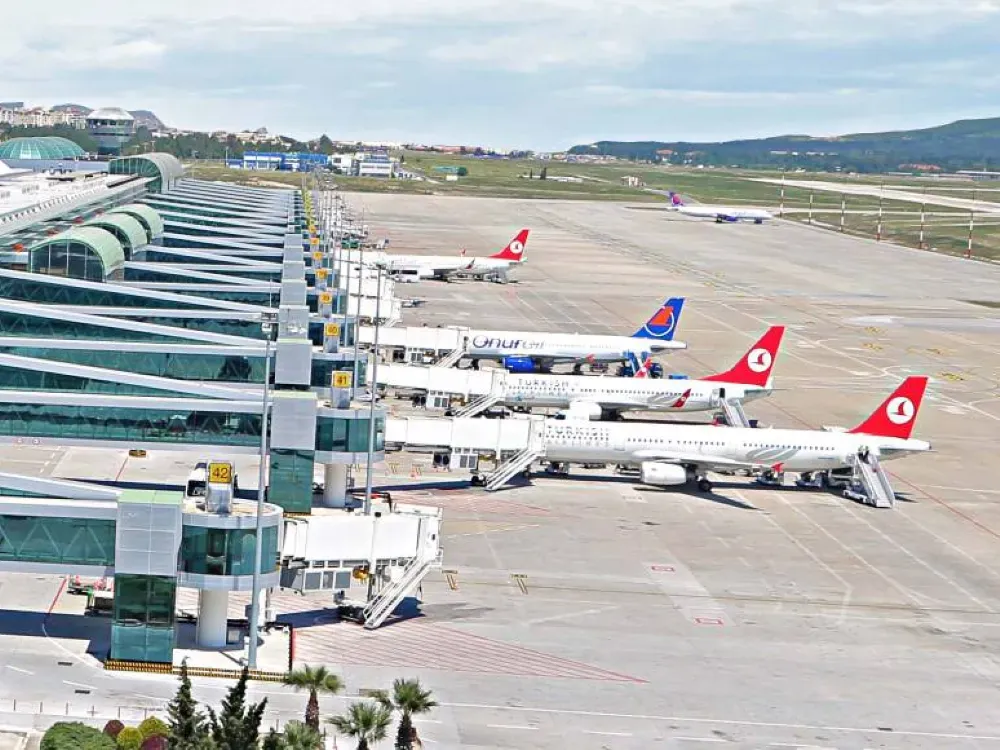 İzmir havada 11 milyona yaklaştı