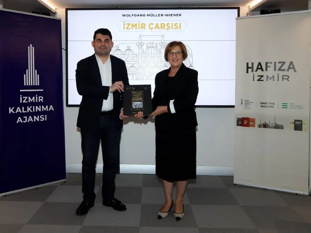 'İzmir Çarşısı' okurlarla buluştu