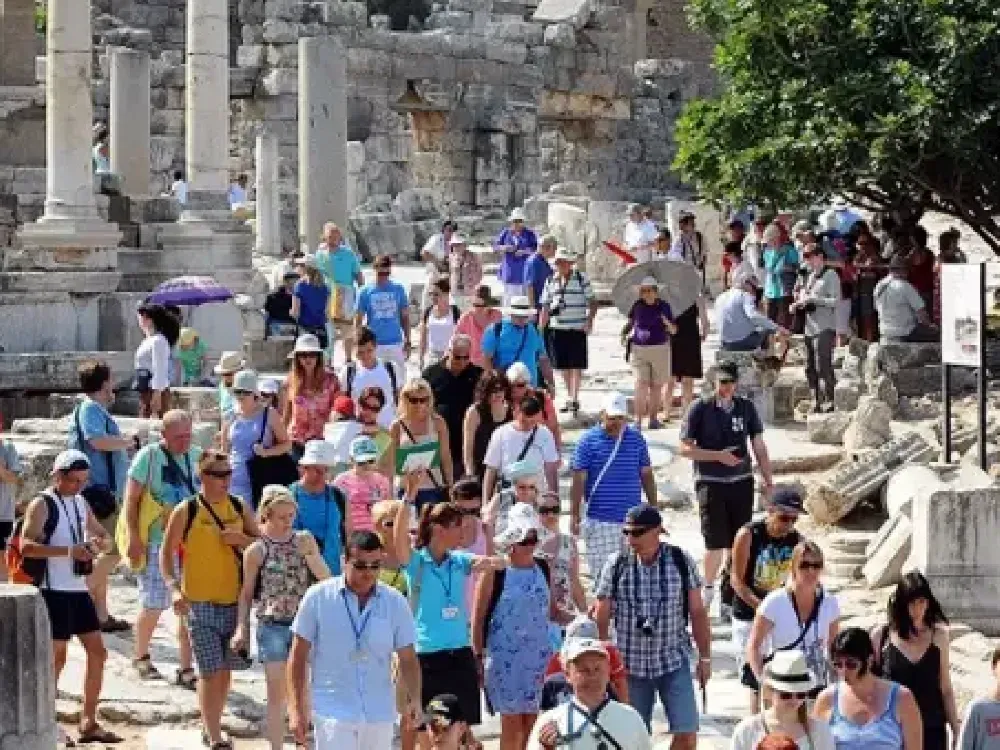 Turizmci Tercan isyan etti: İZKA arsasına apartmanla olmaz!