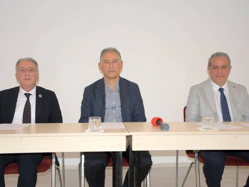 İzmir'deki meslek kuruluşlarından sağlıkta harç tepkisi 