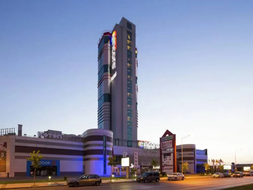 Balçova'ya 2 milyar TL'lik yatırımla hastane-otel geliyor