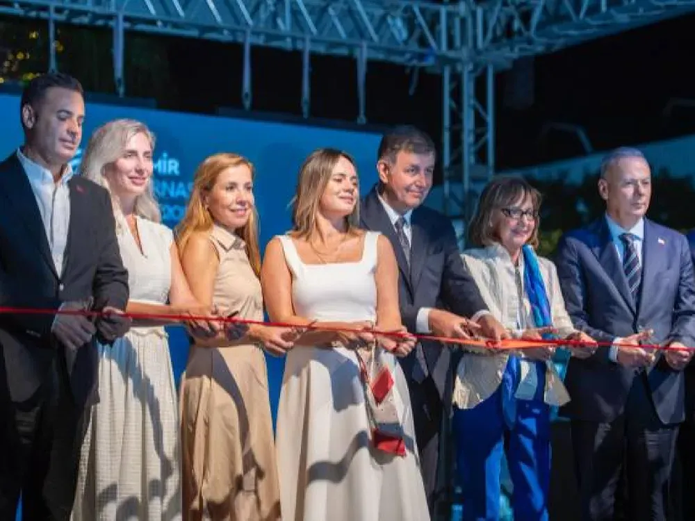 İş dünyasına basın toplantısında sitem, açılışta teşekkür…