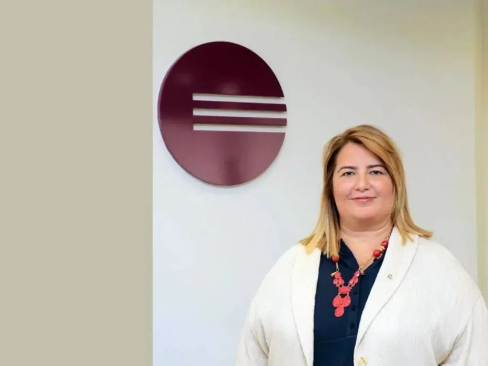 Plastik devi zarardan kurtulamadı