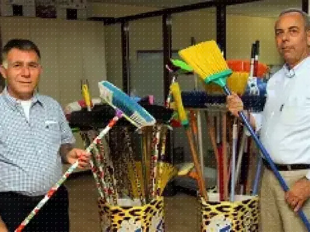 İzmirli patronlar şirketlerini beşte bir fiyatına elden çıkardı