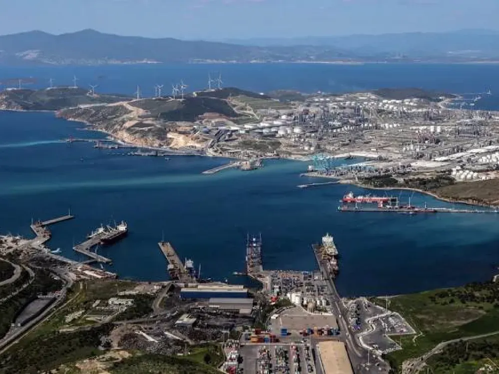 İzmir limanları yükü Marmara'ya kaptırdı... Aliağa sert çakıldı