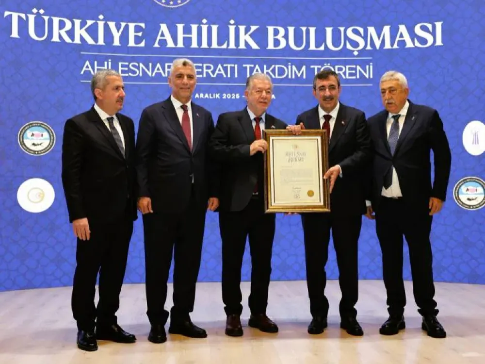 Yalçın Ata'ya Ahi Esnaf Beratı