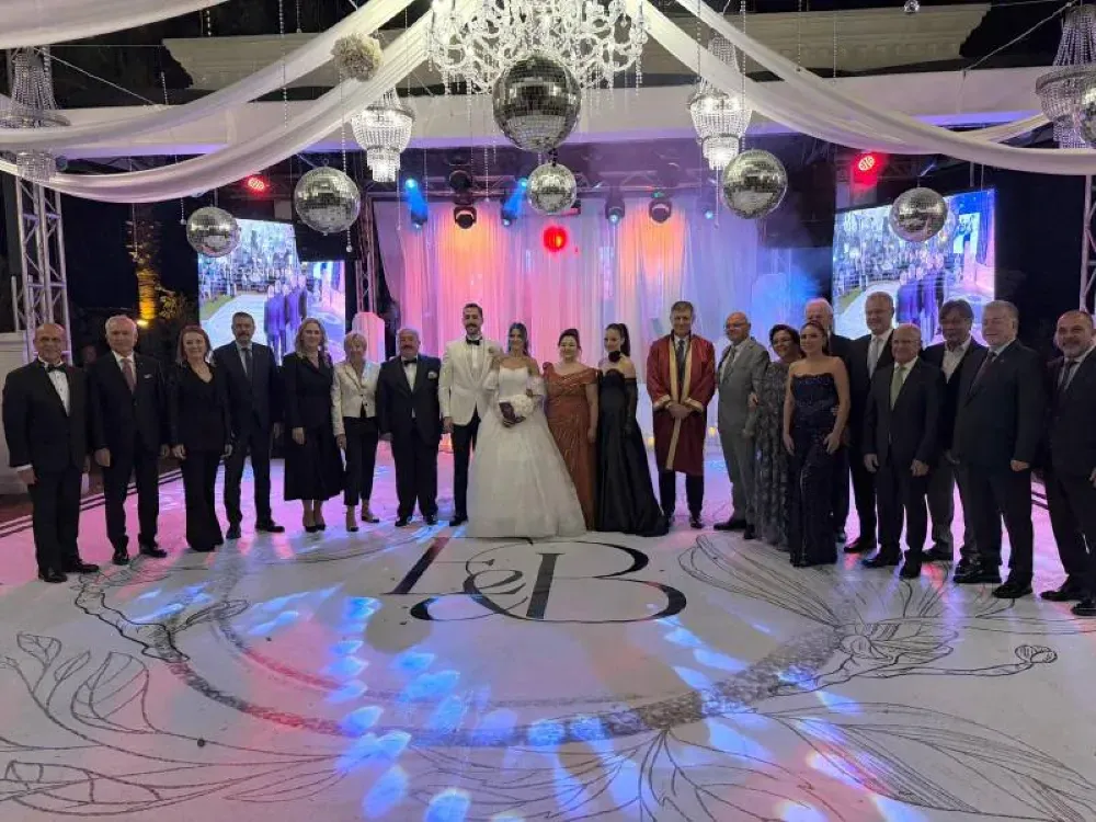 İş ve siyaset dünyasını buluşturan düğün