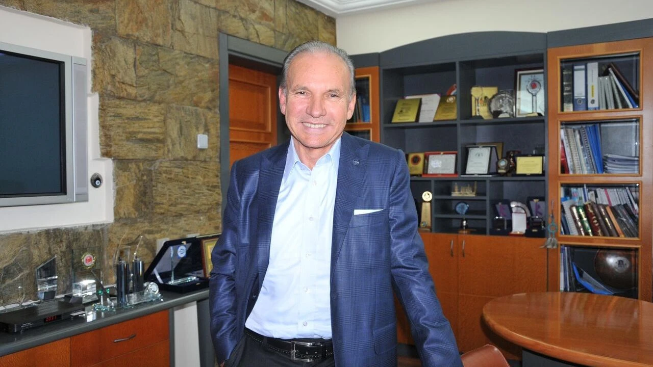 Ünlü iş insanı Salih Esen, kurulmasına öncülük ettiği Menemen Plastik OSB'nin yönetim kurulu başkanlığını o yıllardan bu yana sürdürüyor.