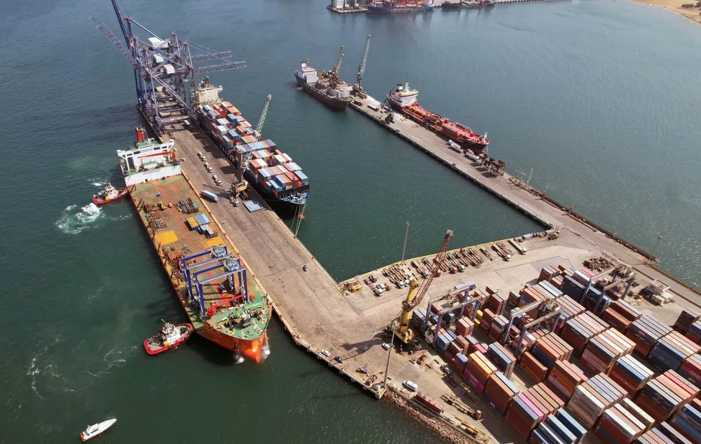 Ege Gübre'nin Aliağa'da konteyner limanı ve yük iskelesi bulunuyor