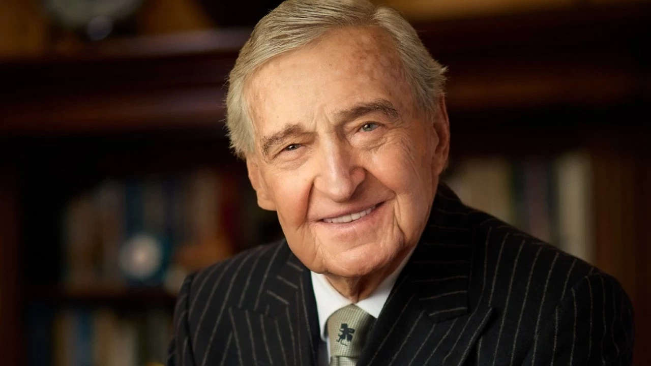 Rahmi Koç'un büyük önem verdiği İzmir'deki hastanenin yapımı bir yıl gecikti