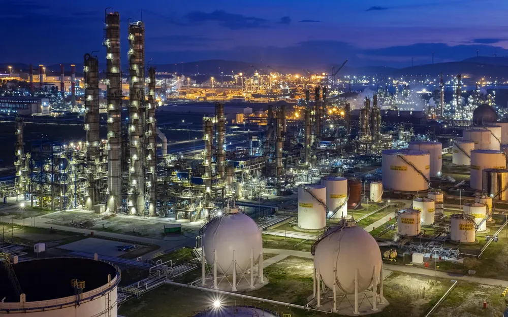 Bir zamanlar Türk plastik sanayinin hammadde ihtiyacının üçte birini karşılayan Petkim'de üretim her geçen gün azalıyor